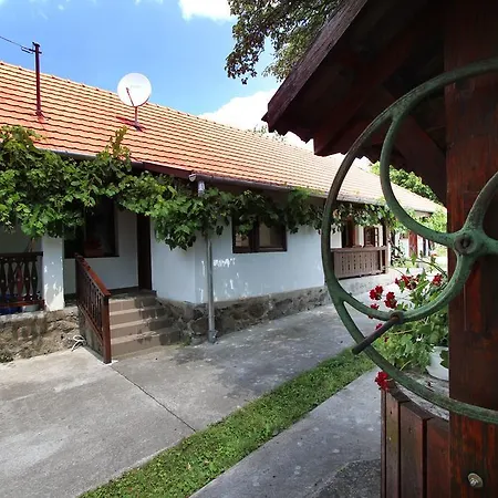 Guest house Lugas Vendeghaz